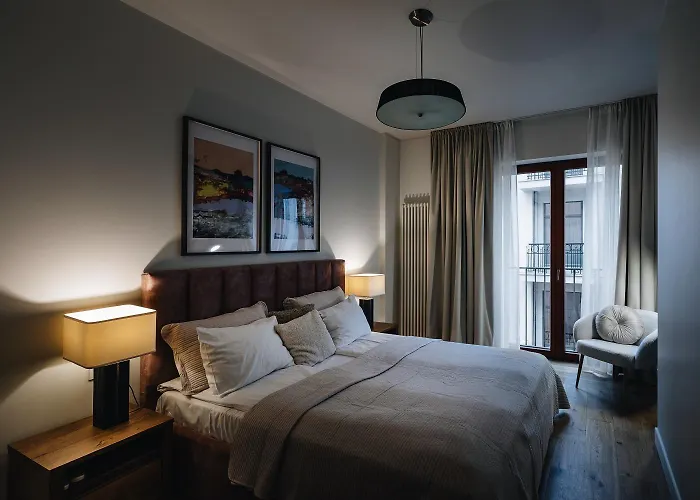 Апартаменты Charming & Quiet Retreat In Historic Old Town *