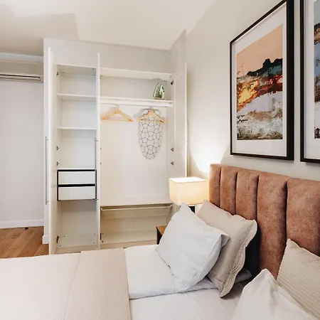 Charming & Quiet Retreat In Historic Old Town * Рига