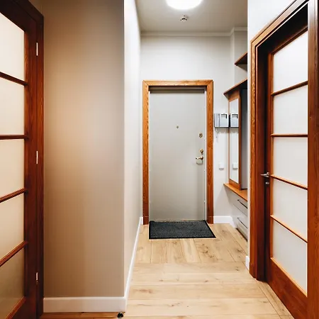 Апартаменты Charming & Quiet Retreat In Historic Old Town