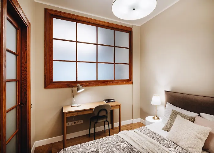 Charming & Quiet Retreat In Historic Old Town Riga