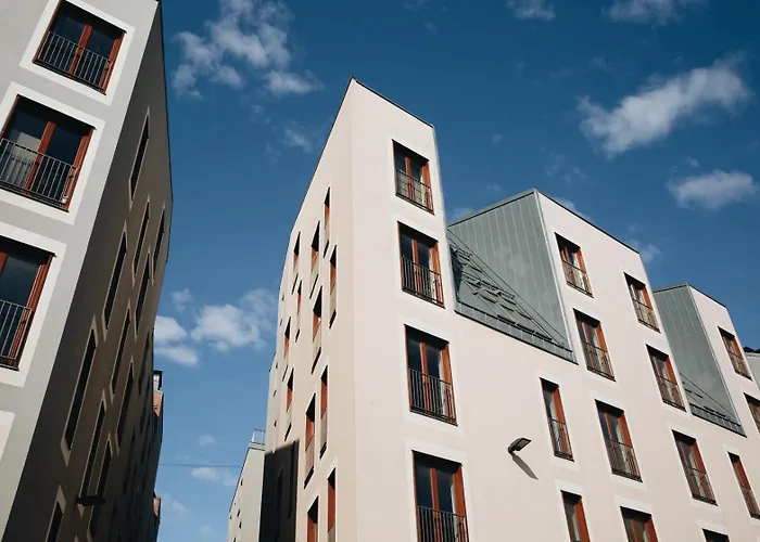 Charming & Quiet Retreat In Historic Old Town Apartment *